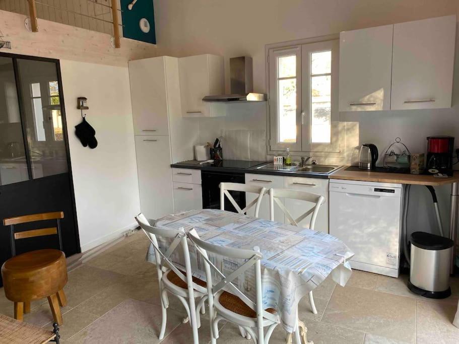 La Cabane De Lily - T2 Classe 3 Etoiles โรชฟอร์ ภายนอก รูปภาพ